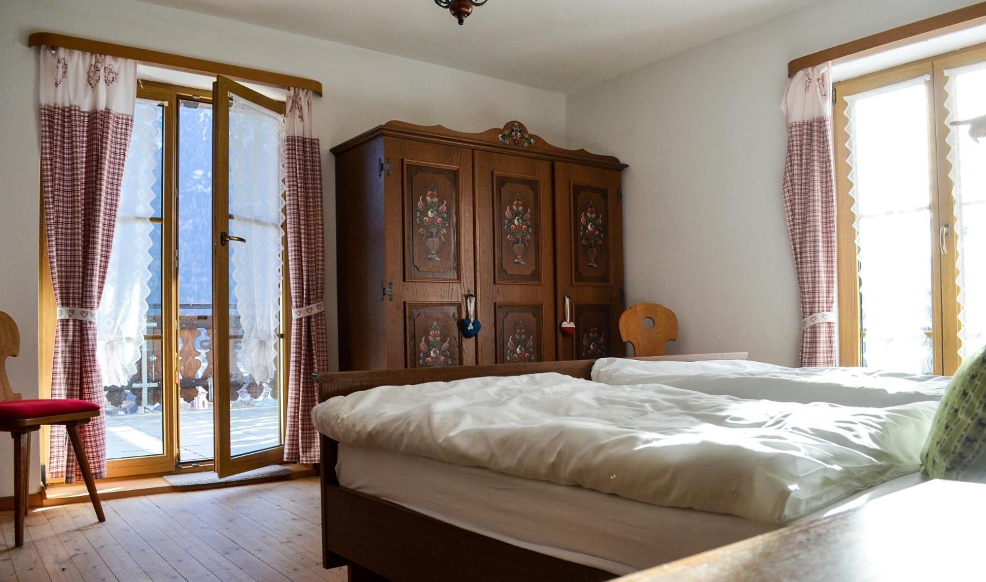 Berggasthof Karntner Alm Hotel Mittenwald Ngoại thất bức ảnh